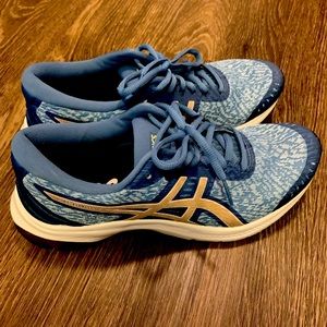 ASICS Women’s Kumo Lyte running shoe sz 8